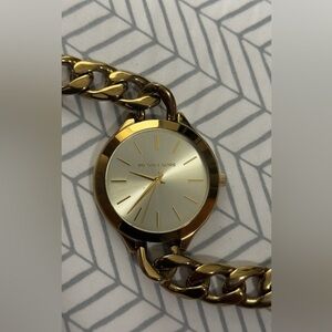 Michael Kors Gold Chain Watch need battery